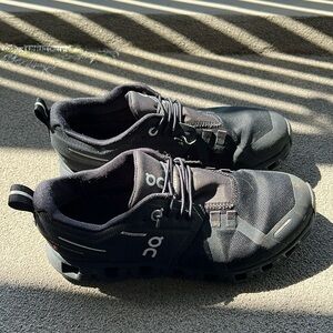 On Cloud Cloud 5 Waterproof Sneakers in All Black